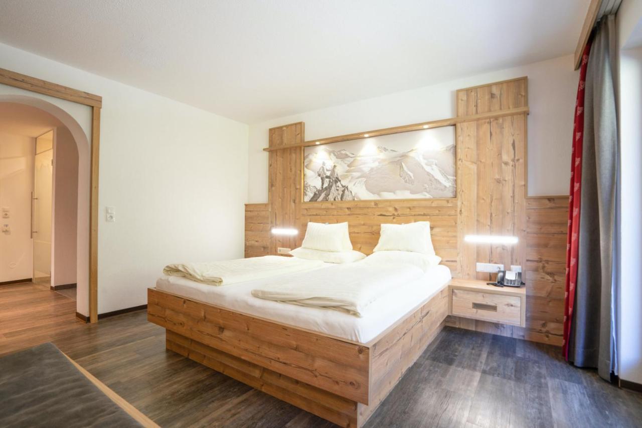 Hotel Gundolf Санкт-Леонгард-ім-Пітцталь Екстер'єр фото